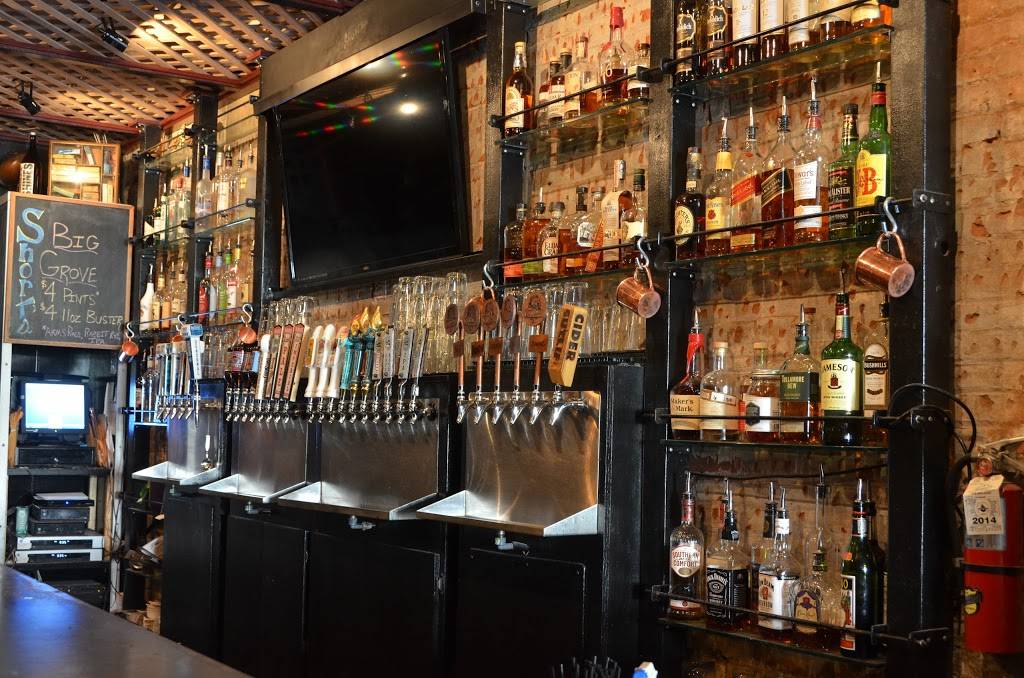 Shorts Burger & Shine | restaurant | 18 S Clinton St, Iowa City, IA 52240, USA | 3193374678 OR +1 319-337-4678