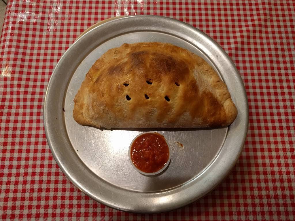 Mama Ks Pizza and Grille | restaurant | 5250 Grand Ave, Gurnee, IL 60031, USA | 8472498229 OR +1 847-249-8229