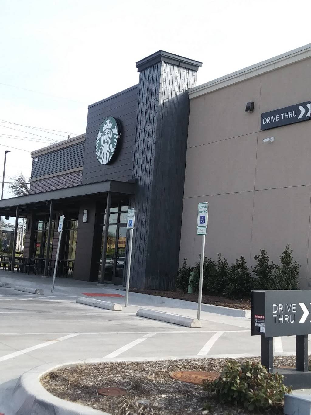 Starbucks | cafe | 3620 W Camp Wisdom Rd, Dallas, TX 75237, USA | 9727805561 OR +1 972-780-5561