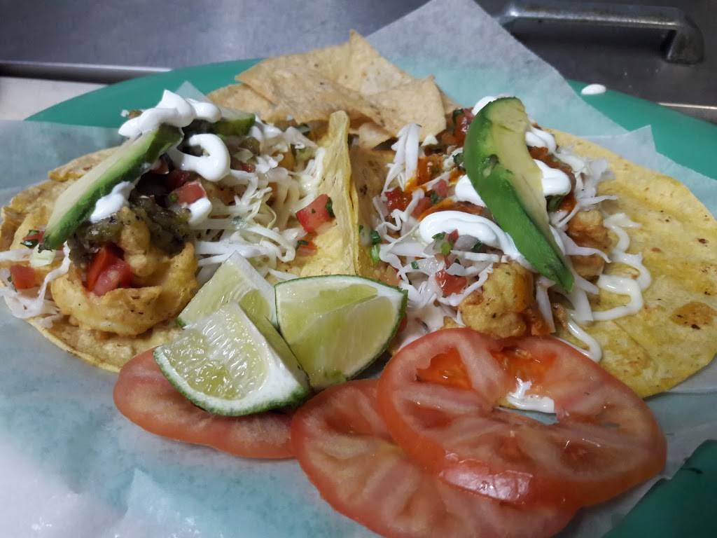 Flores King Burrito | restaurant | 2140 E Brundage Ln, Bakersfield, CA 93307, USA | 6613642776 OR +1 661-364-2776