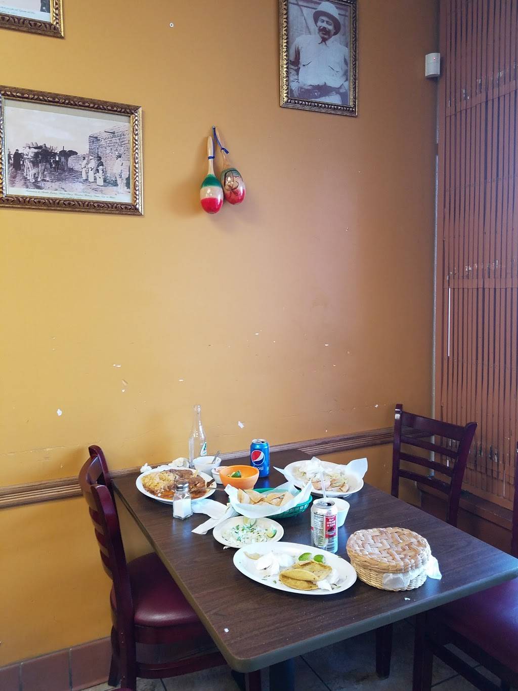 Tacos La Perla | restaurant | 12823 Normandie Ave, Gardena, CA 90249, USA | 3105325207 OR +1 310-532-5207