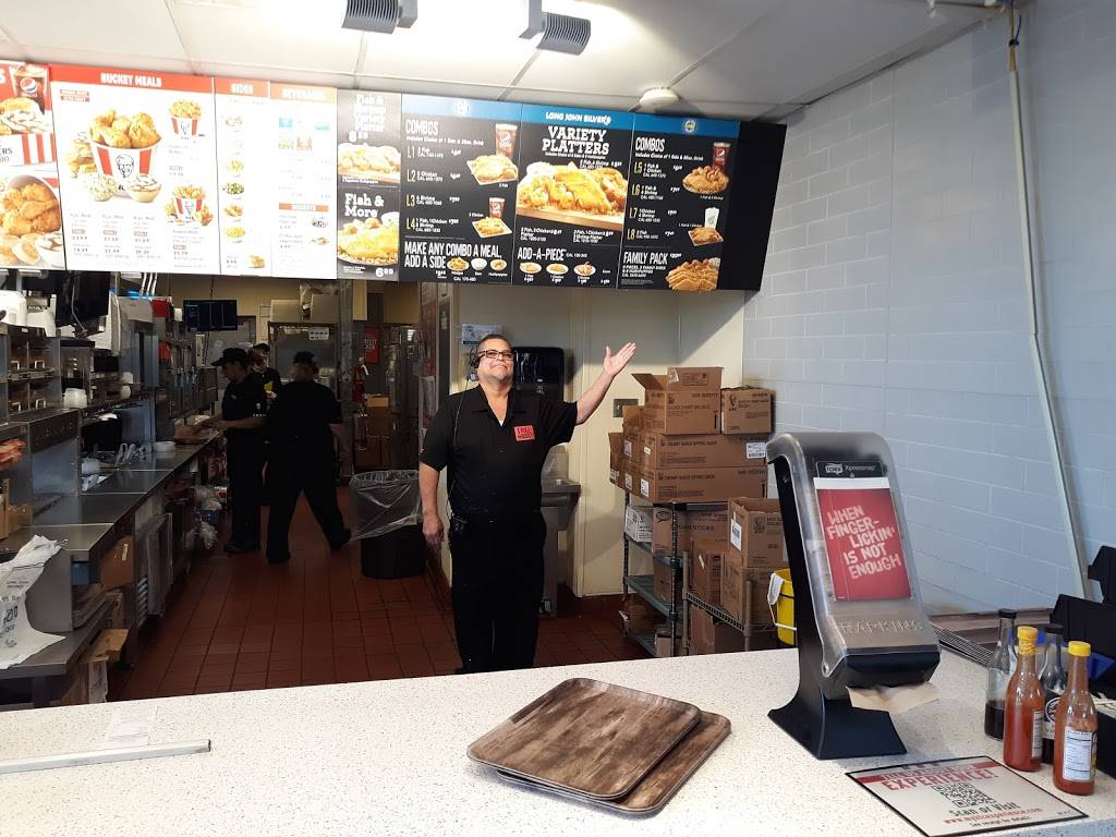 Long John Silvers | restaurant | 2415 8th Ave, Greeley, CO 80631, USA | 9703523771 OR +1 970-352-3771