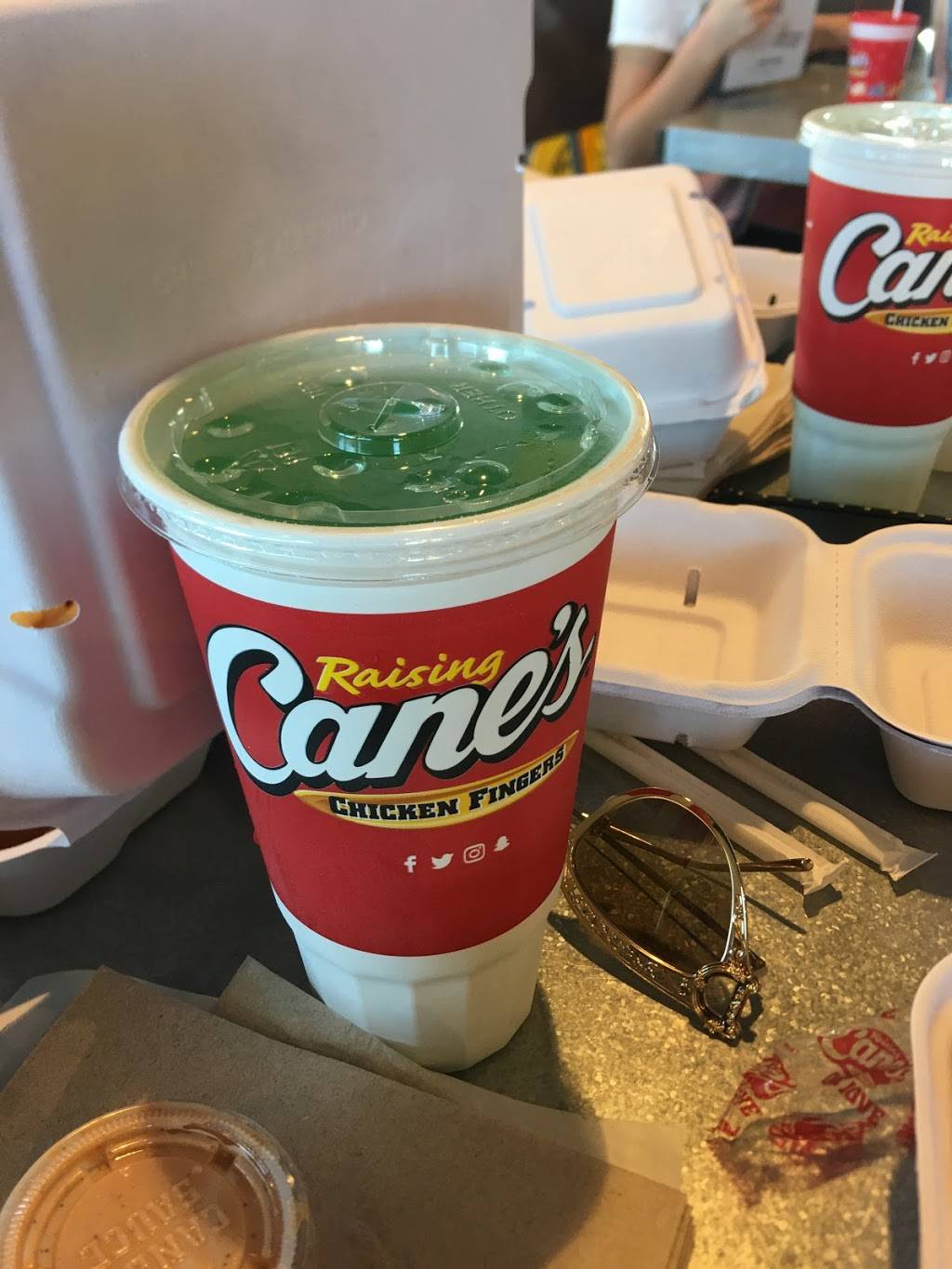 Raising Canes Chicken Fingers | meal takeaway | 4500 E Atherton St, Long Beach, CA 90815, USA | 5624981348 OR +1 562-498-1348