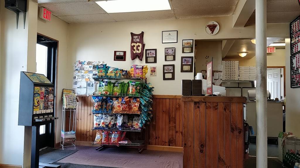 Poppis Pizzeria | restaurant | 351 West St, Ludlow, MA 01056, USA | 4135837828 OR +1 413-583-7828