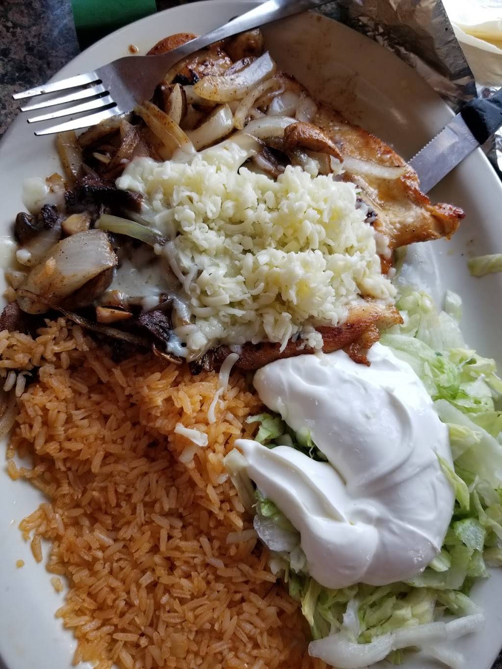 Cocina Real | restaurant | 1610 N Locust Ave, Lawrenceburg, TN 38464, USA | 9317627210 OR +1 931-762-7210