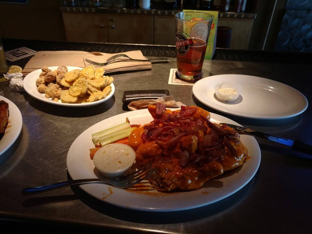 Bingas Wingas | restaurant | 907 US-1, Yarmouth, ME 04096, USA | 2078468736 OR +1 207-846-8736