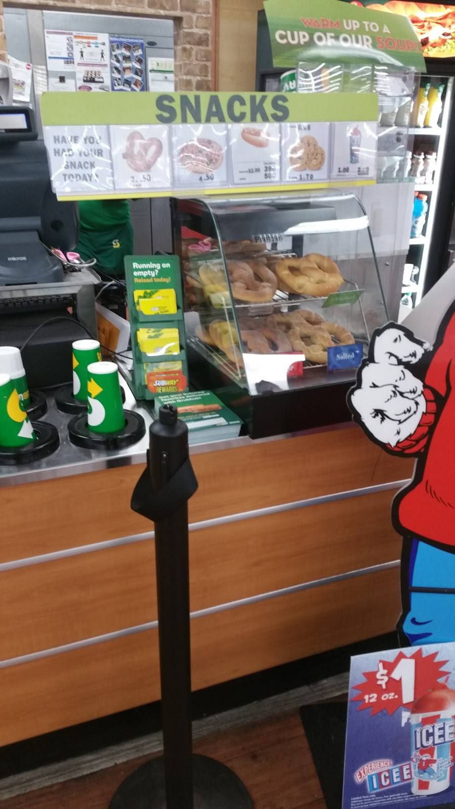 Subway Restaurants | restaurant | 3738 N Battleground Ave, Greensboro, NC 27410, USA | 3362886171 OR +1 336-288-6171