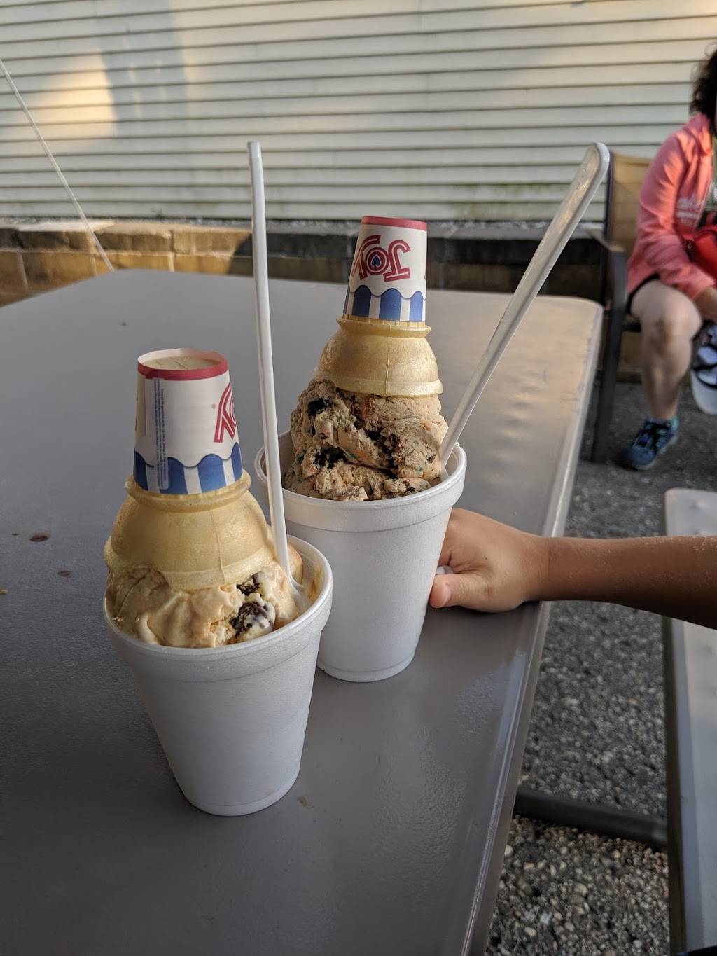 Tasty Treat #thepeoplesplace | restaurant | 120 Main St, Lake City, MI 49651, USA | 2318397330 OR +1 231-839-7330