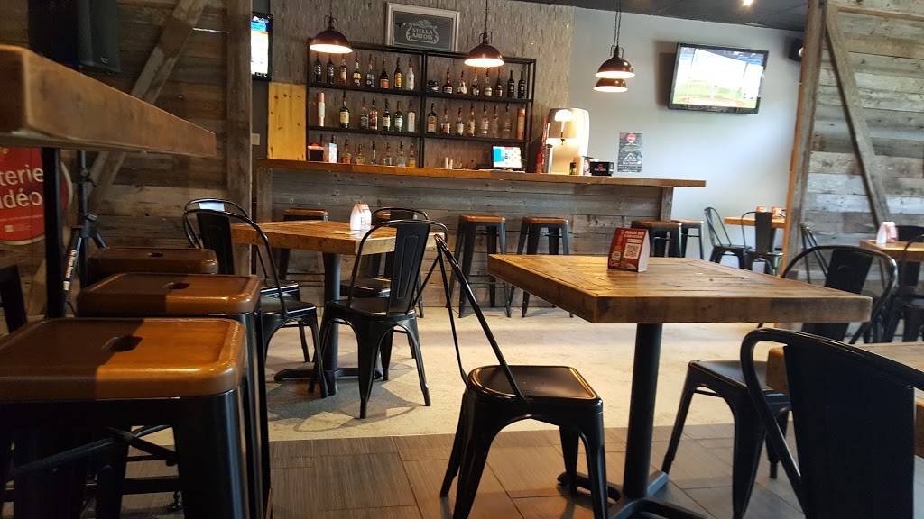 Le Poutine Bar | restaurant | 4750 Boulevard Sainte-Rose, Laval, QC H7R 5S6, Canada | 4503144343 OR +1 450-314-4343