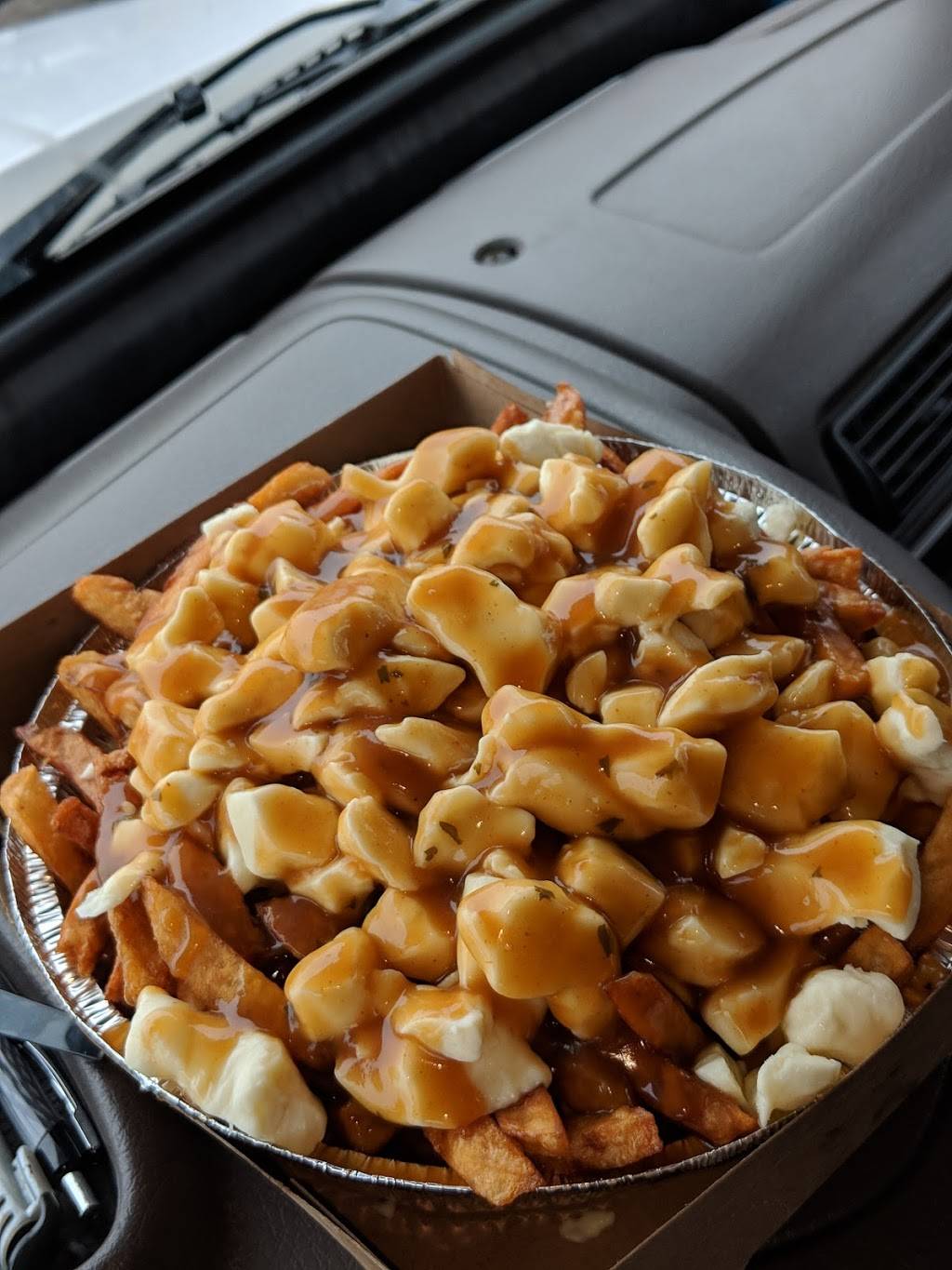 Cantine La Patate à Patou | restaurant | 170 2 Rang, Saint-Louis-de-Blandford, Quebec, QC G0Z 1B0, Canada | 8195520124 OR +1 819-552-0124