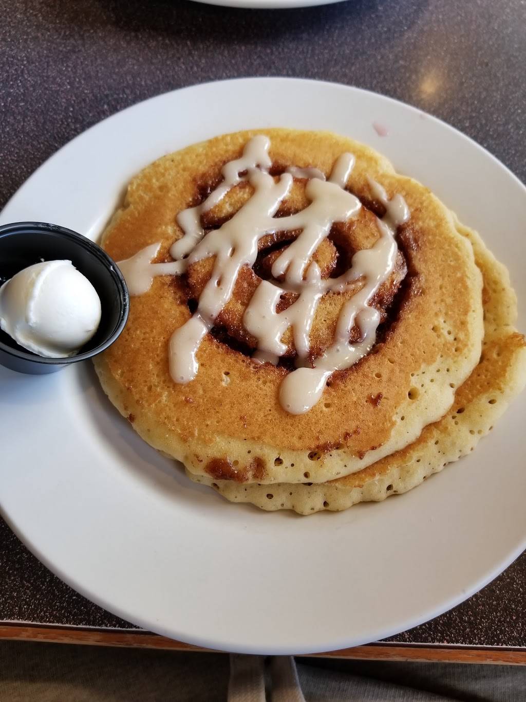 Kozy Nook Restaurant | restaurant | 645 State Rd, Westport, MA 02790, USA | 5086755455 OR +1 508-675-5455