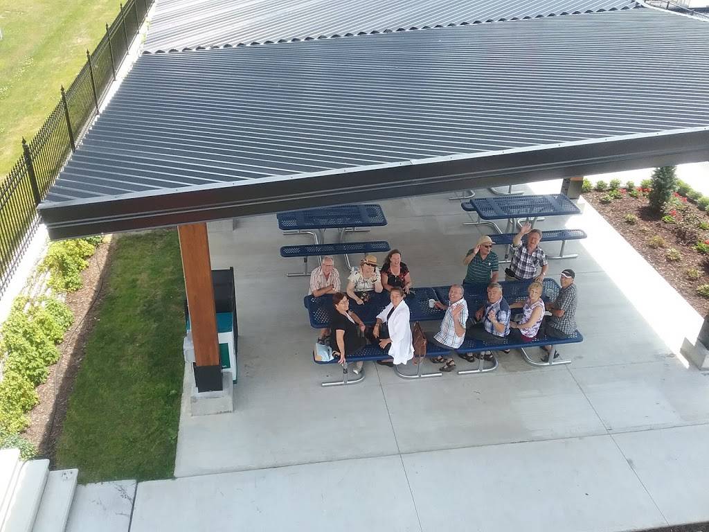 Le Mont Blanc | restaurant | 735 Avenue Champlain, Disraeli, QC G0N 1E0, Canada | 4184431206 OR +1 418-443-1206