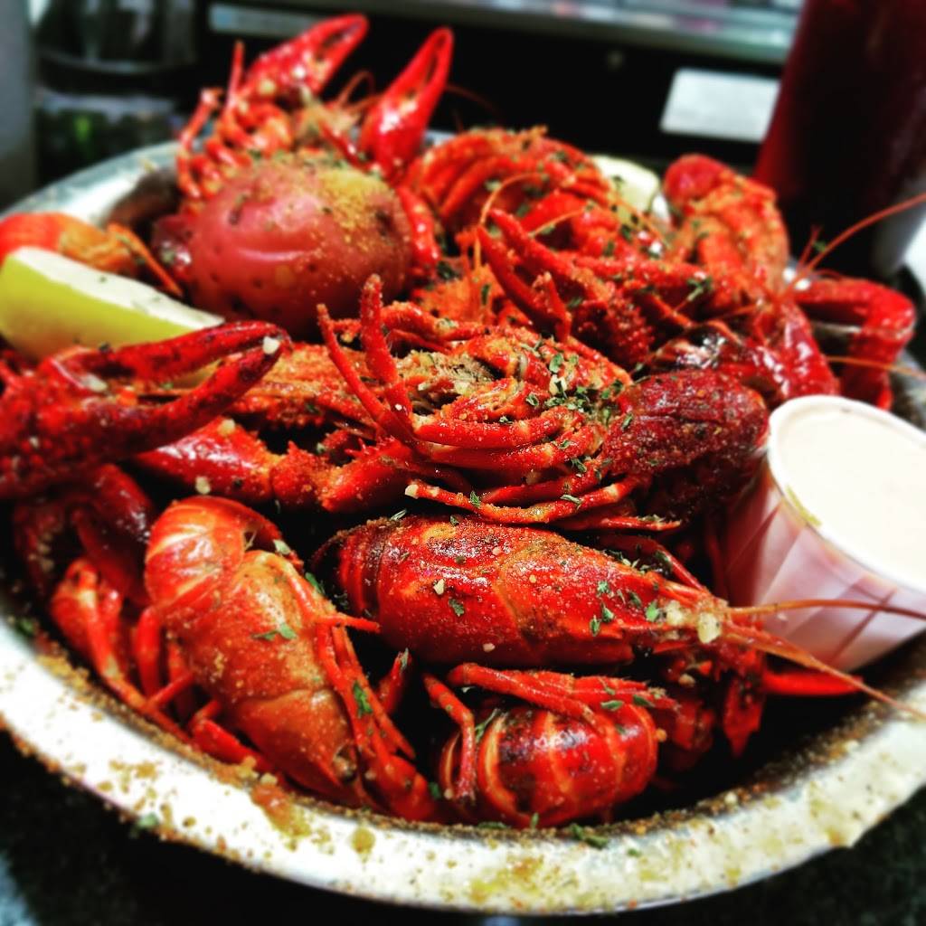 Kevin Rico Seafood & Oyster Bar | restaurant | 3148 Gulfway Dr, Port Arthur, TX 77642, USA | 4099825561 OR +1 409-982-5561