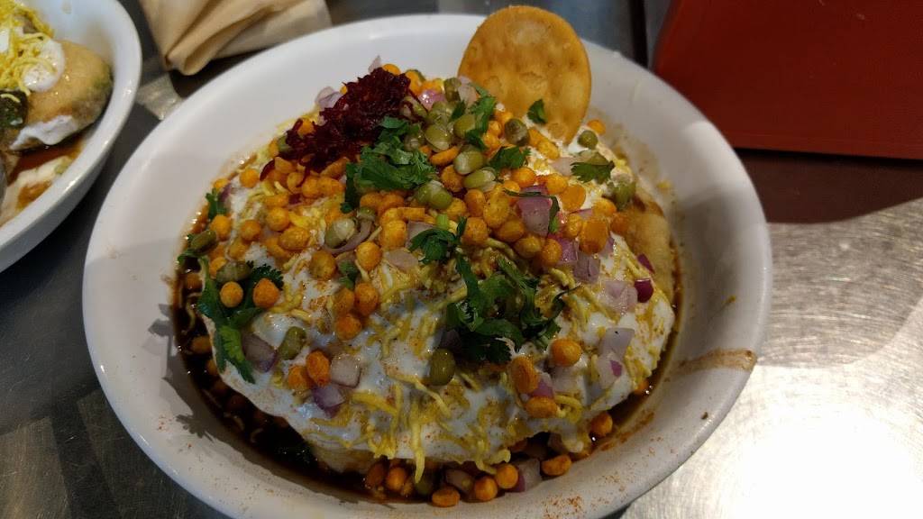 NeeHees Indian Vegetarian Street Food | restaurant | 45656 Ford Rd, Canton, MI 48187, USA | 7347379777 OR +1 734-737-9777