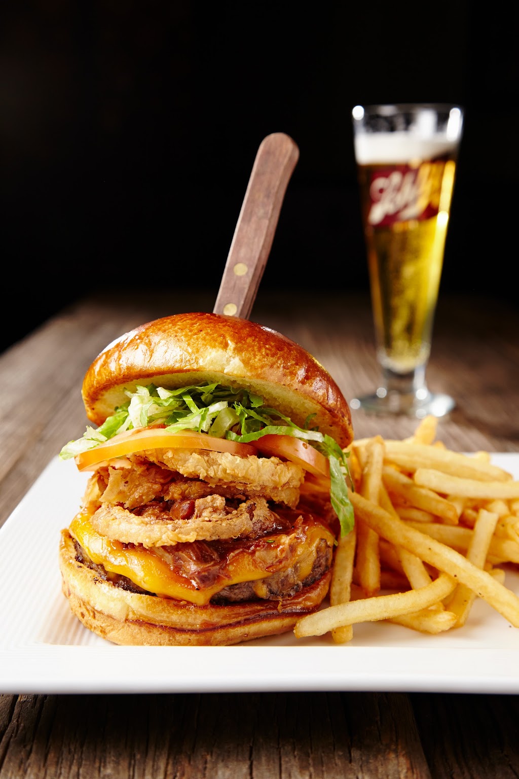 The Brown Bottle | restaurant | 221 W Galena St, Milwaukee, WI 53212, USA | 4148376042 OR +1 414-837-6042