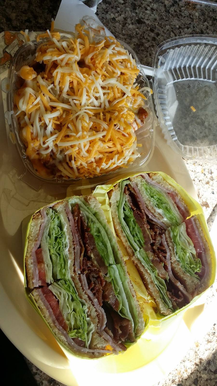 Tams Burgers | restaurant | 11816 Long Beach Blvd, Lynwood, CA 90262, USA | 3106373433 OR +1 310-637-3433