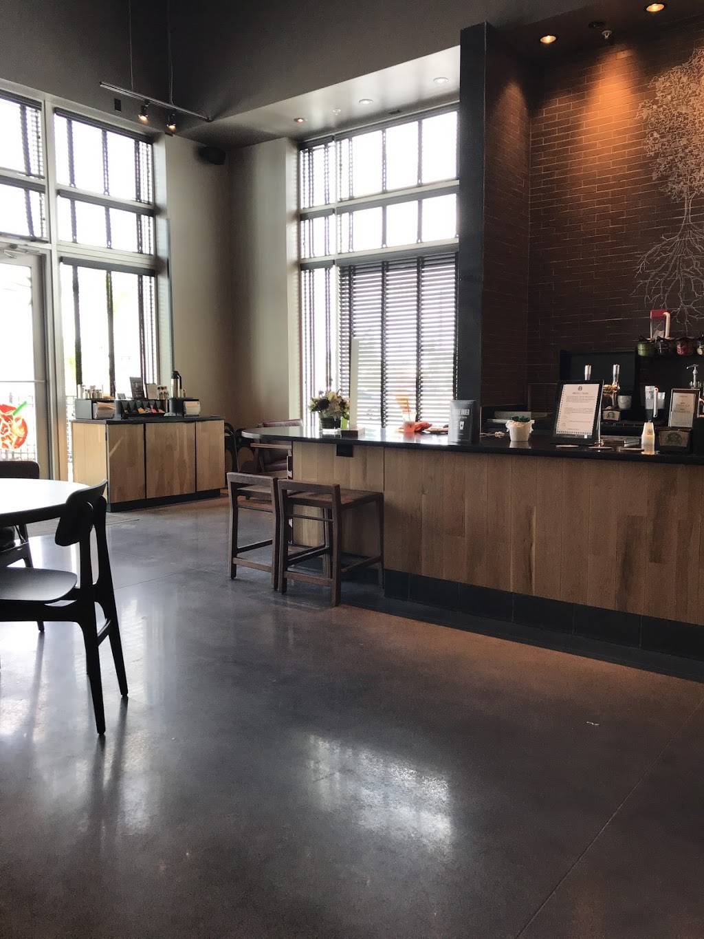 Starbucks | cafe | 830 Old Trail Dr, Naples, FL 34103, USA | 2395713599 OR +1 239-571-3599