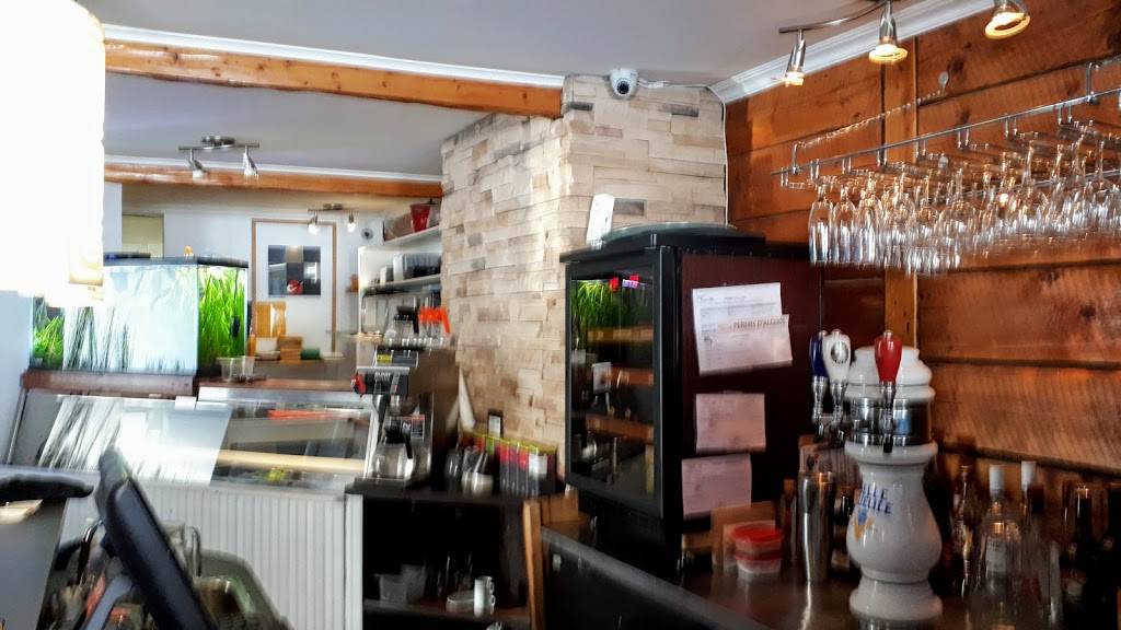 Nicky Sushi | restaurant | 197 Rue Racine, Québec, QC G2B 1E5, Canada | 4188458484 OR +1 418-845-8484