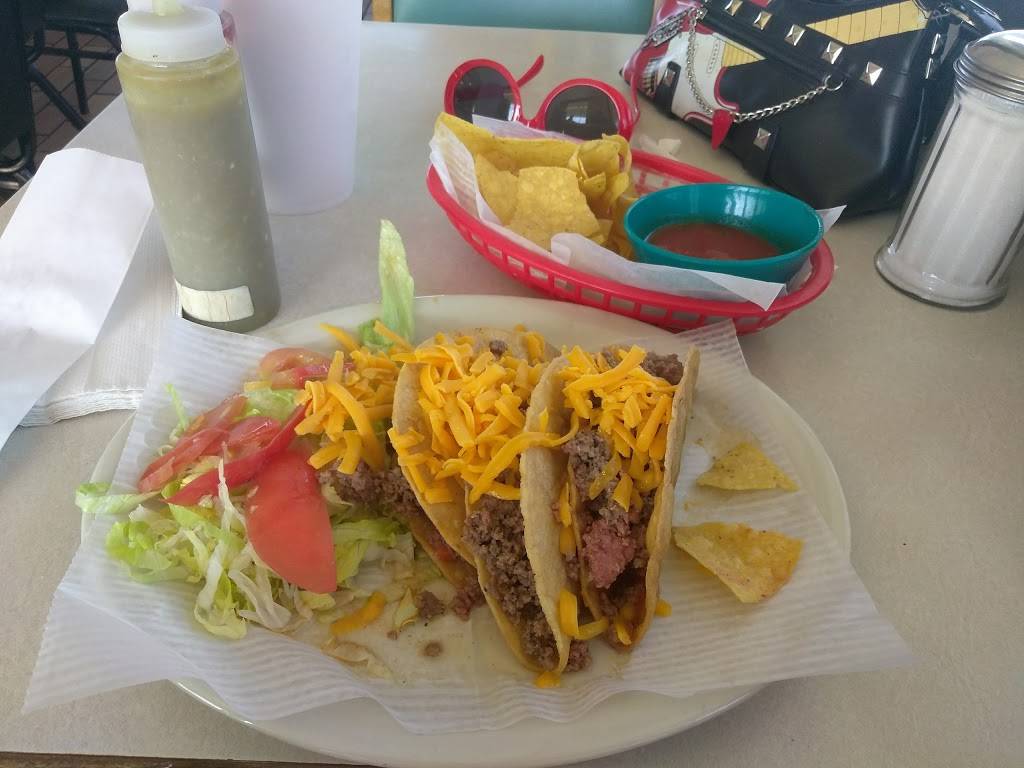 Taqueria Los Dos Laredos | restaurant | 1303 S Hackberry, San Antonio, TX 78210, USA | 2105342494 OR +1 210-534-2494