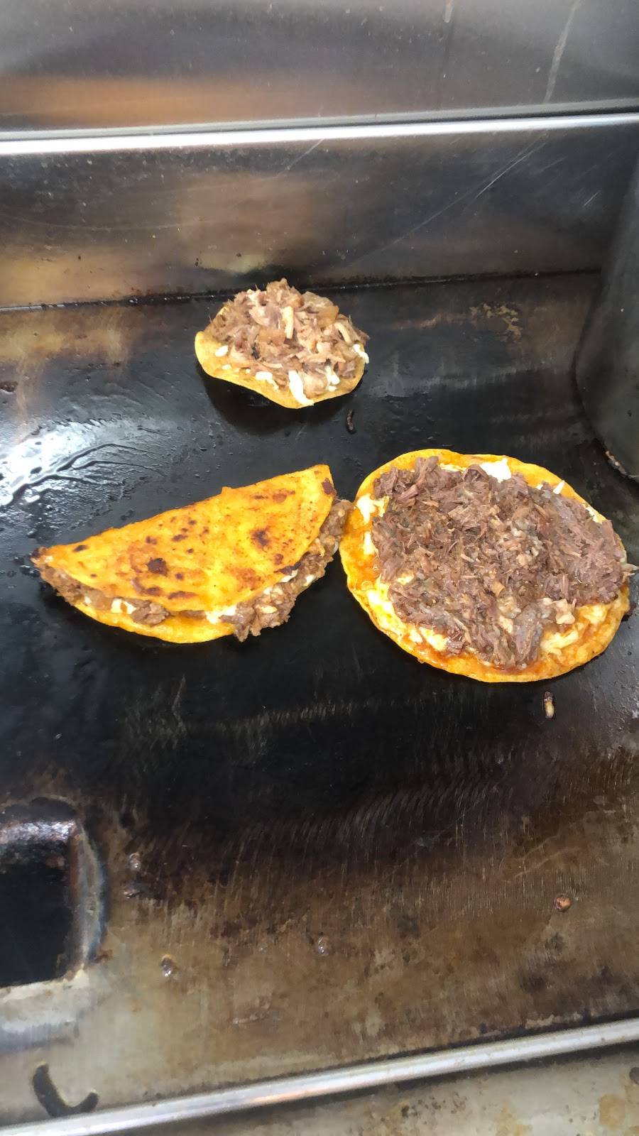 Casa tarasca carnitas estilo michoacan | restaurant | 1805 Guadalupe St, San Antonio, TX 78207, USA | 2108109869 OR +1 210-810-9869