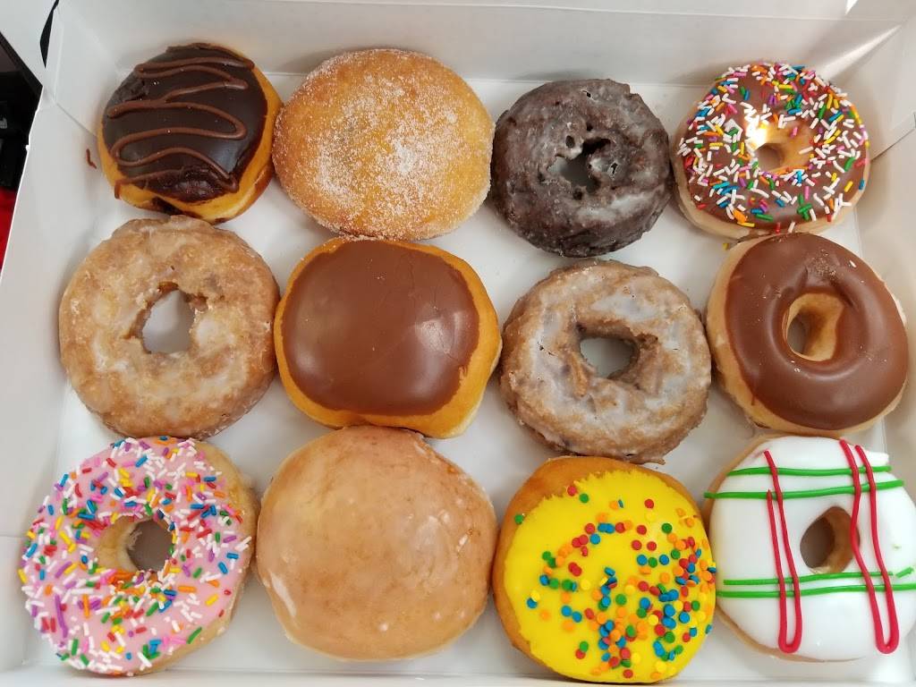 Krispy Kreme | bakery | 530 NE 167th St, North Miami Beach, FL 33162, USA | 3059496135 OR +1 305-949-6135