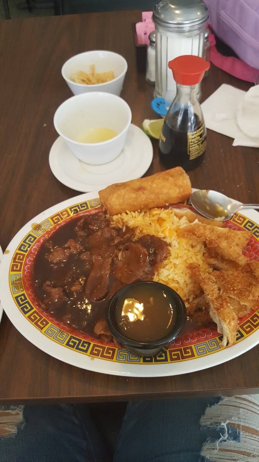 Golden Gate Express | restaurant | 1840 S General McMullen Dr, San Antonio, TX 78226, USA | 2104321688 OR +1 210-432-1688