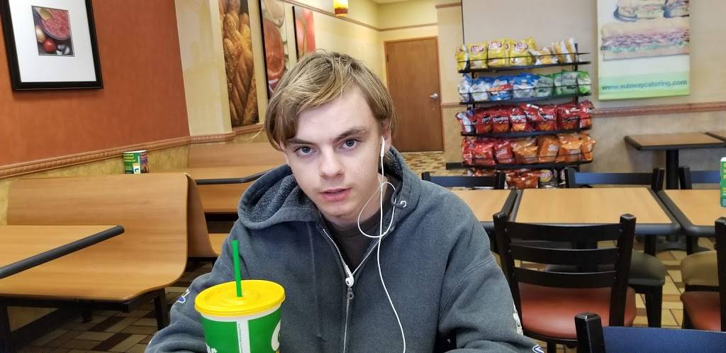 Subway Restaurants | restaurant | 28 NW 67th St, Lawton, OK 73505, USA | 5805360400 OR +1 580-536-0400