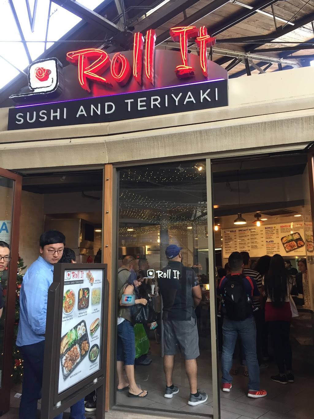 Roll It Sushi & Teriyaki | restaurant | 100 Citadel Dr, Los Angeles, CA 90040, USA | 3237251470 OR +1 323-725-1470