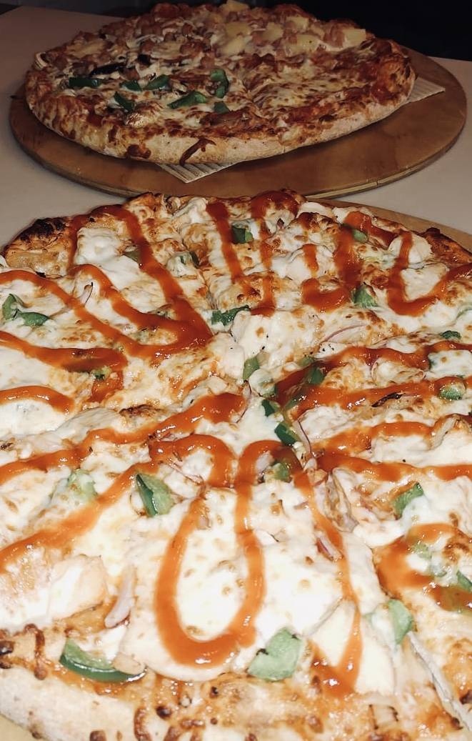 Pizzaway | restaurant | 2430 Dougall Ave, Windsor, ON N8X 1T2, Canada | 5192507770 OR +1 519-250-7770