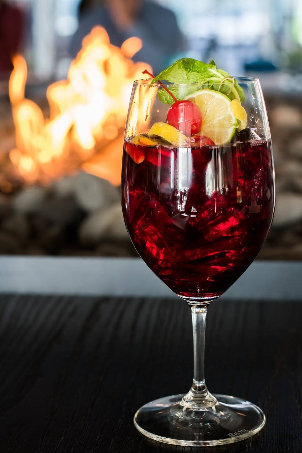 Aerlume Seattle | restaurant | 2003 Western Ave Suite C, Seattle, WA 98121, USA | 2065392200 OR +1 206-539-2200