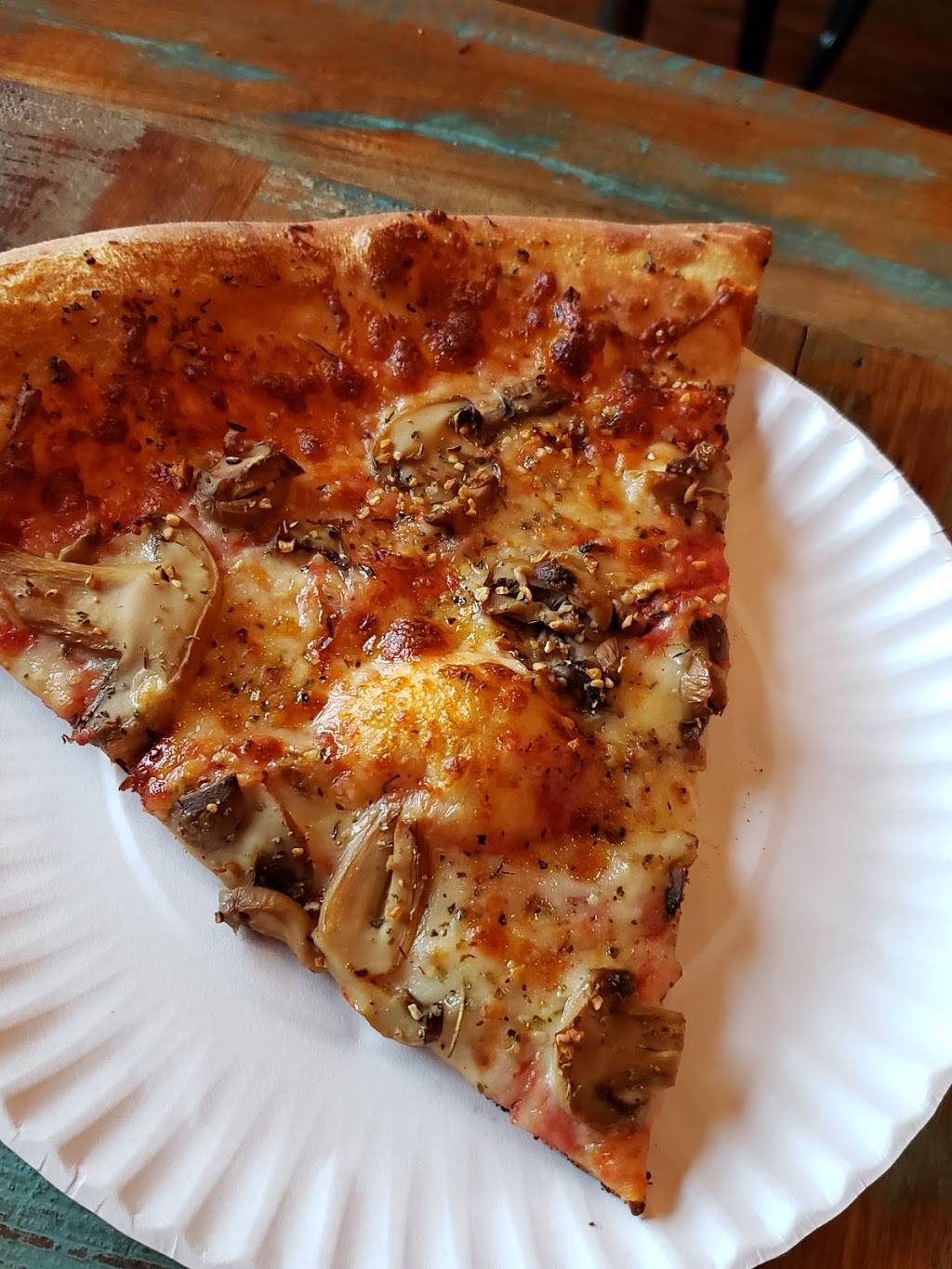 MIkeys Late NIght Slice | restaurant | 457 N High St, Columbus, OH 43215, USA | 6148690249 OR +1 614-869-0249