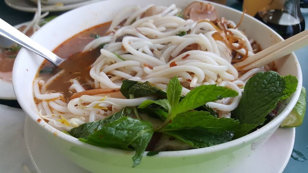 Bún Bò Huế Restaurant | restaurant | 7002 SE 82nd Ave, Portland, OR 97266, USA | 5037711141 OR +1 503-771-1141