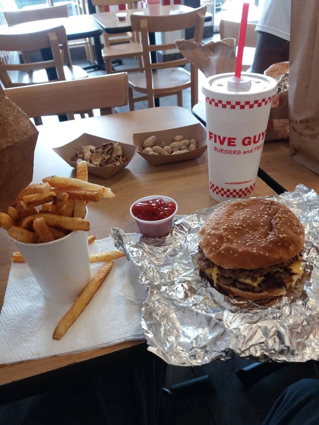 Five Guys | meal takeaway | 3620 Camp Creek Pkwy, Atlanta, GA 30331, USA | 4046296577 OR +1 404-629-6577