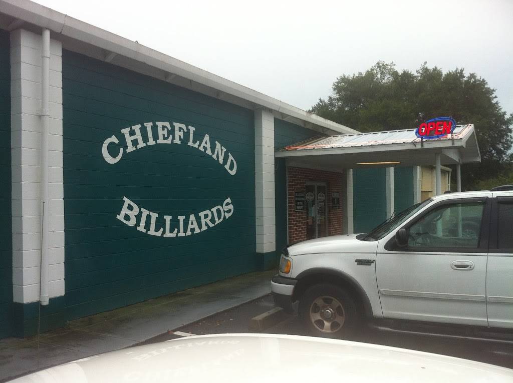 Chiefland Billiards & Sports Bar | restaurant | 1545 NW 26th Ave, Chiefland, FL 32626, USA | 3524939002 OR +1 352-493-9002