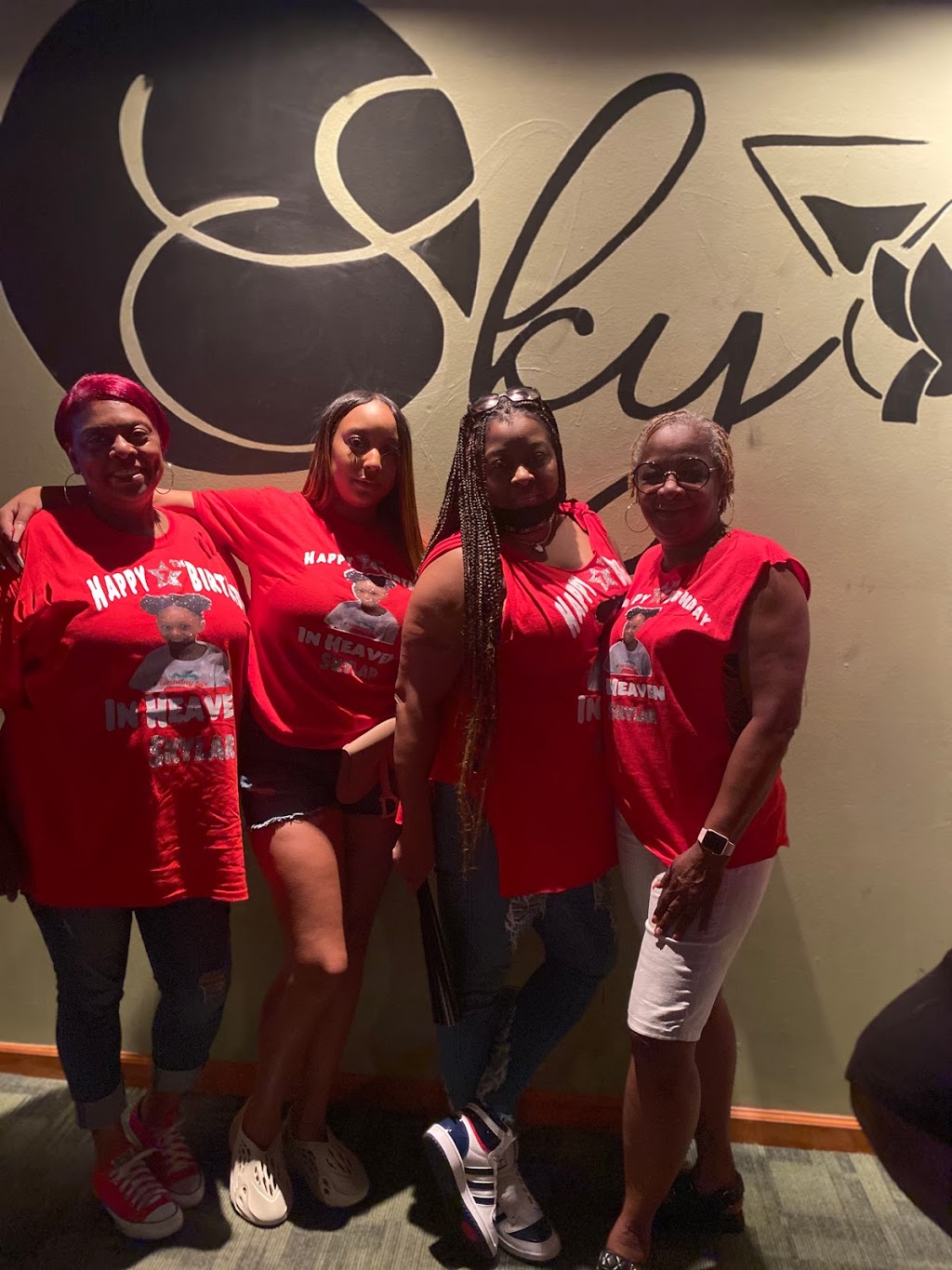 Sky Bar & Grill | restaurant | 15350 Fenkell Ave, Detroit, MI 48227, USA | 3137403889 OR +1 313-740-3889