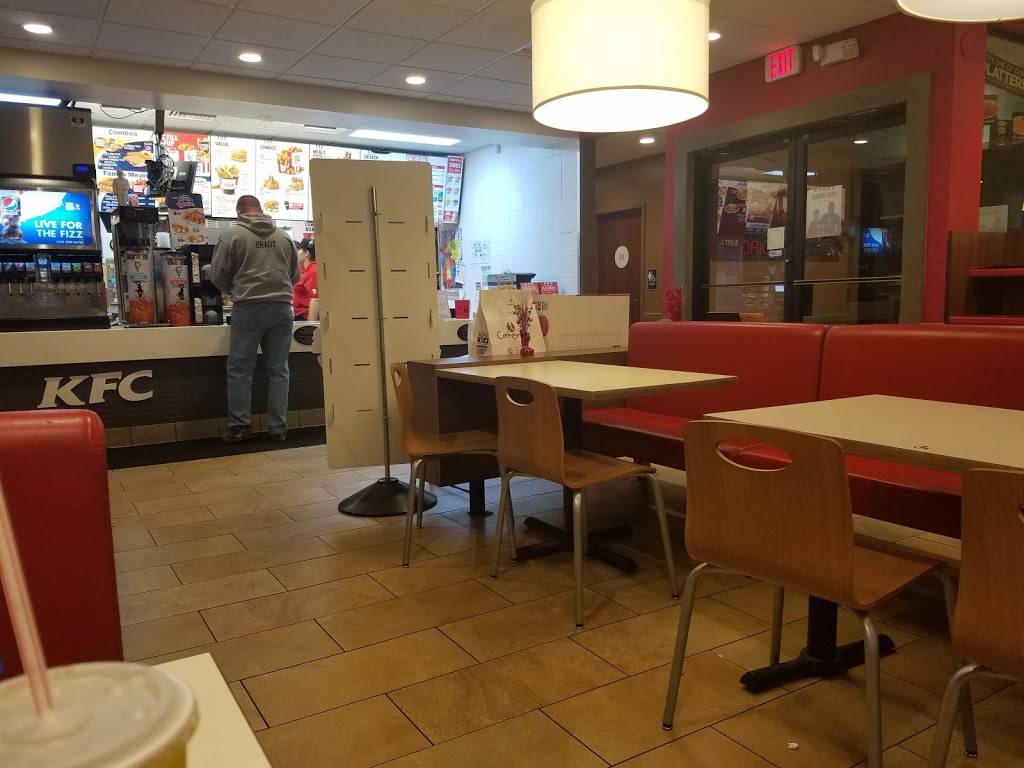 KFC | restaurant | 451 W North St, Kendallville, IN 46755, USA | 2603471160 OR +1 260-347-1160