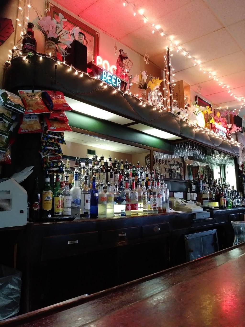 Silvestros Depot Cafe Inc | restaurant | 470 Railroad St, Painesville, OH 44077, USA | 4403544475 OR +1 440-354-4475