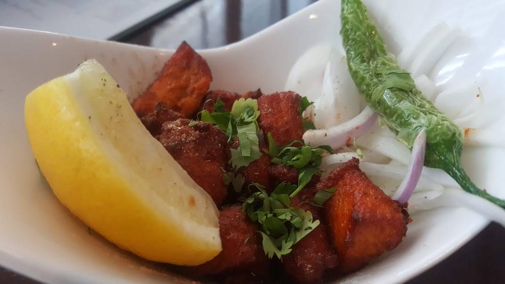 Kapoors Akbar | restaurant | 701 W Cesar Estrada Chavez Ave, Los Angeles, CA 90012, USA | 2133725590 OR +1 213-372-5590