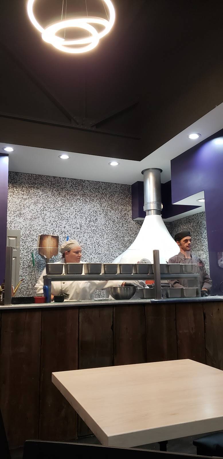 Iniga Pizzeria Napoletana | restaurant | 215 W Jefferson St, Ottawa, IL 61350, USA | 8153249230 OR +1 815-324-9230