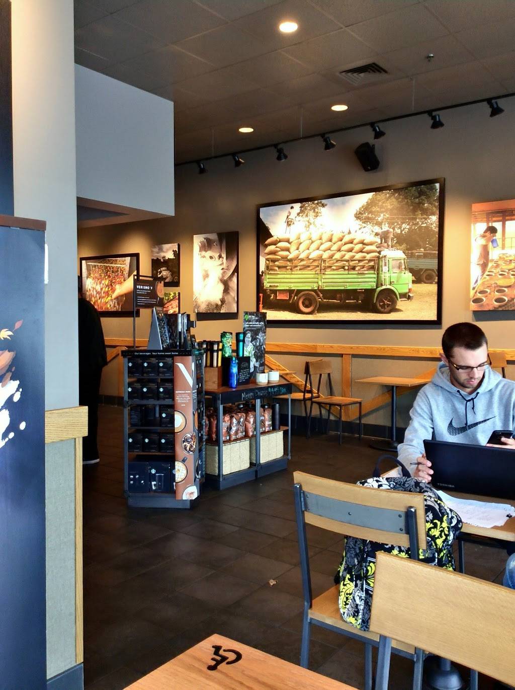 Starbucks | cafe | 128 Pricedale Rd, Belle Vernon, PA 15012, USA | 7249290157 OR +1 724-929-0157