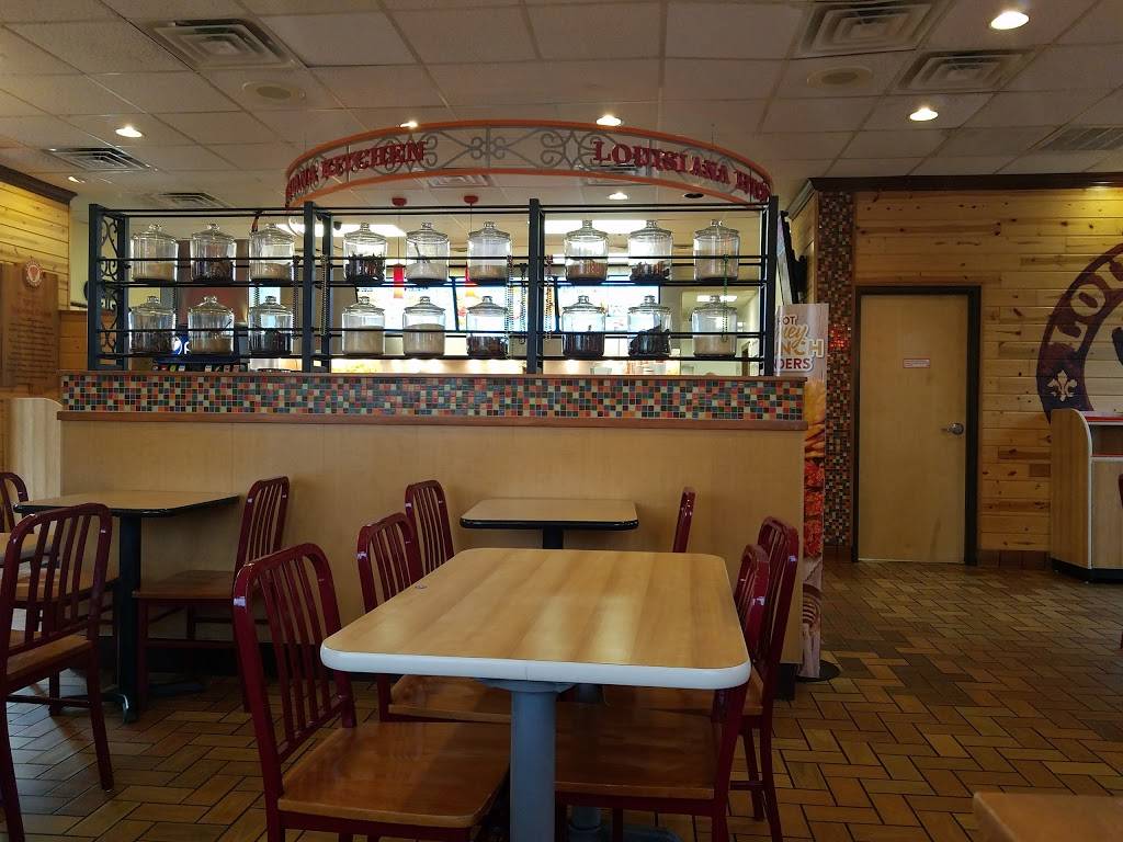 Popeyes Louisiana Kitchen | restaurant | 5630 Cameron Rd, Austin, TX 78723, USA | 5123232902 OR +1 512-323-2902