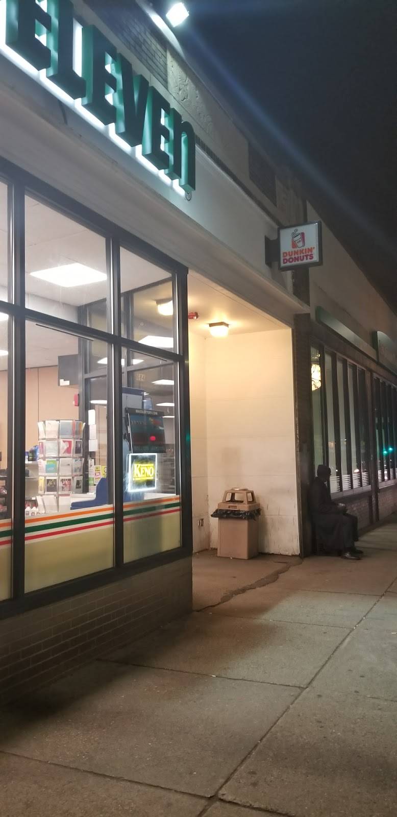 Dunkin | bakery | 684 Centre St, Jamaica Plain, MA 02130, USA | 6175241584 OR +1 617-524-1584