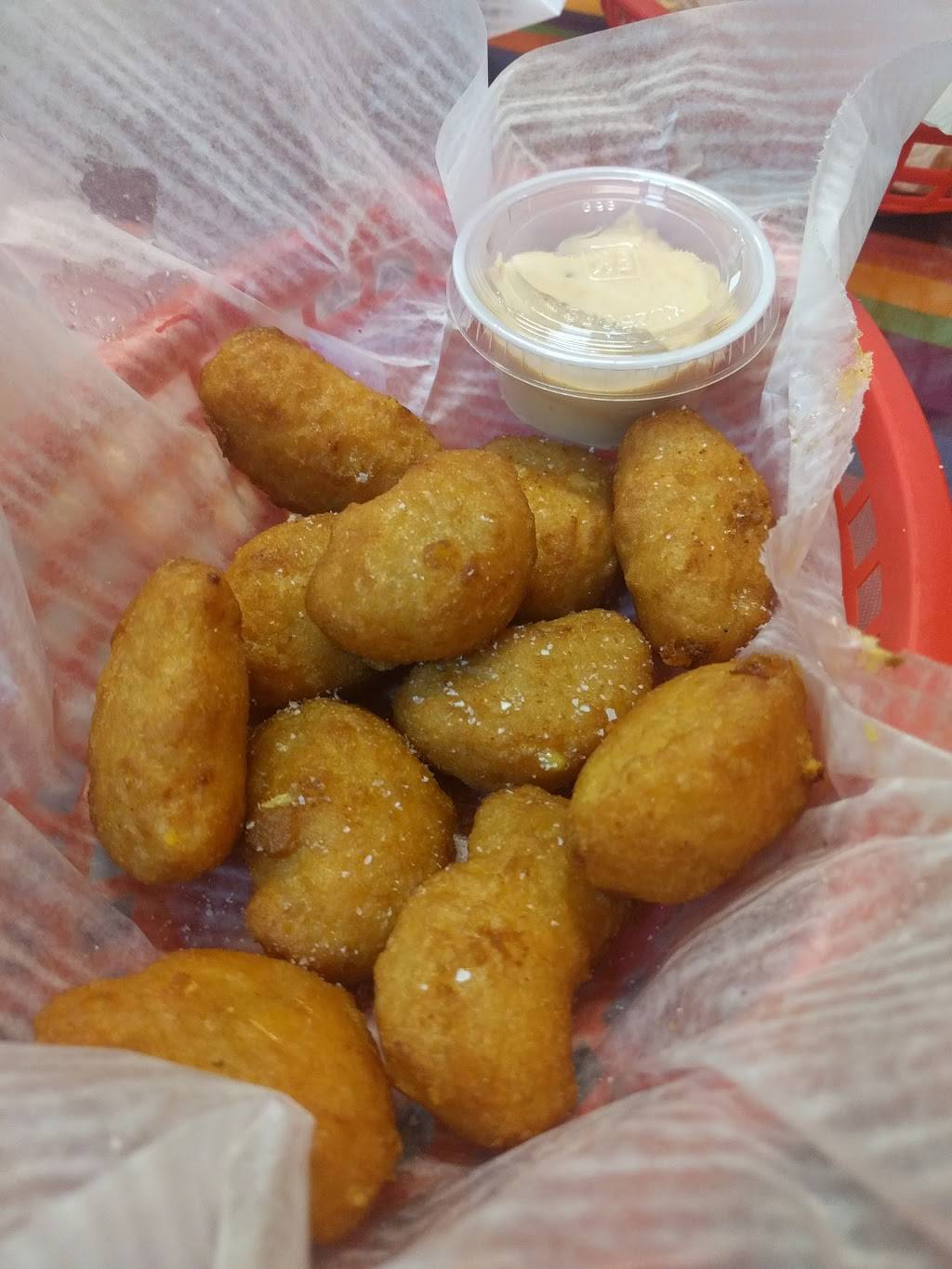 Paisley Hippo Sandwich Shop | meal takeaway | 22 Commerce St # 7, Hinesburg, VT 05461, USA | 8024822345 OR +1 802-482-2345