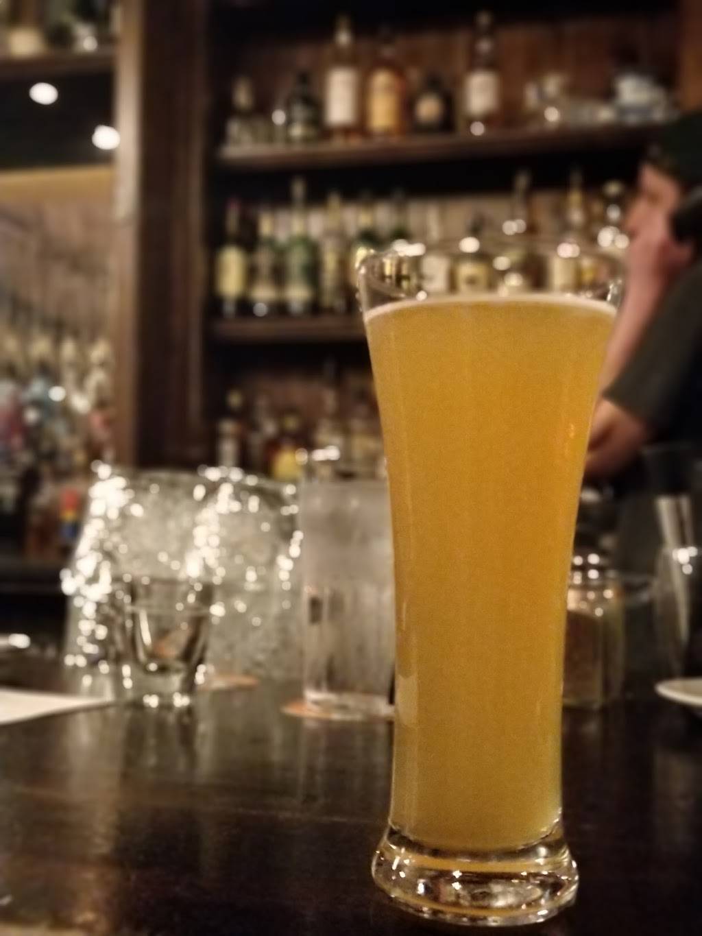 Annie Baileys Irish Pub | restaurant | 2850, 28-30 E King St, Lancaster, PA 17602, USA | 7173934000 OR +1 717-393-4000