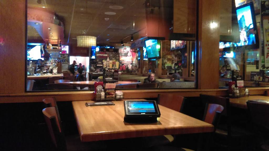 Applebees Grill + Bar | restaurant | 3145 Middle Country Rd, Lake Grove, NY 11755, USA | 6314672445 OR +1 631-467-2445