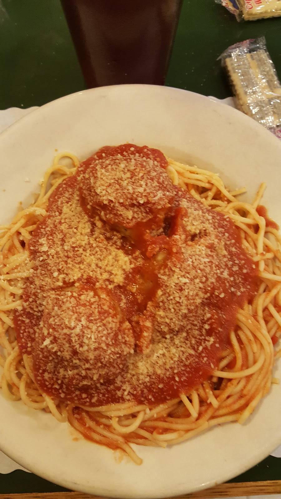 Parkette Family Restaurant | restaurant | 2022 E Pike St, Clarksburg, WV 26301, USA | 3046230155 OR +1 304-623-0155