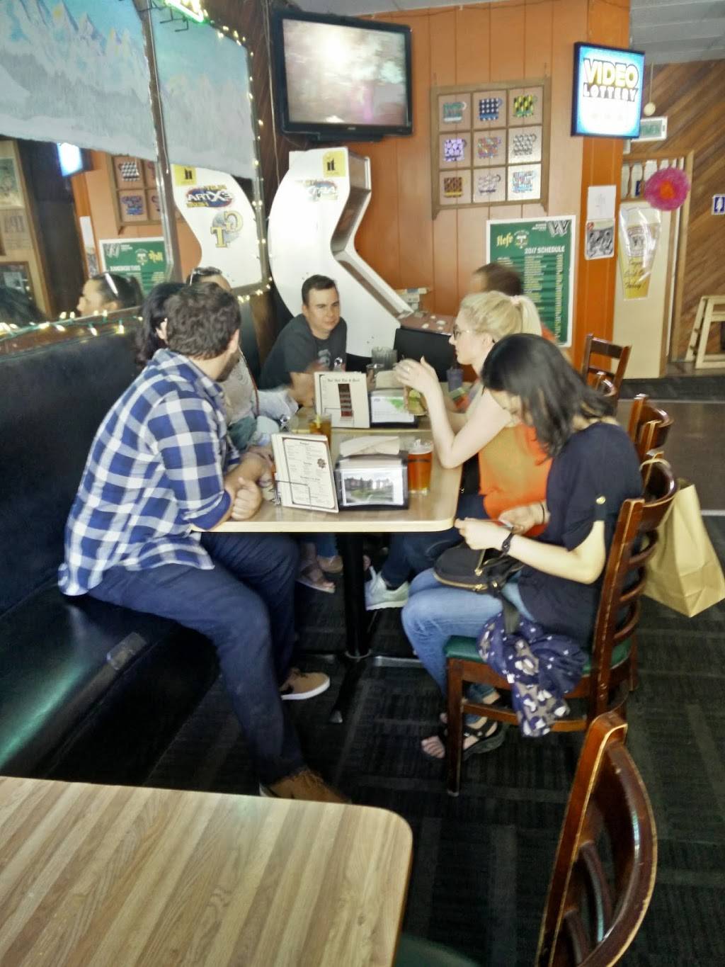 Nob Hill Bar and Grill | restaurant | 937 NW 23rd Ave, Portland, OR 97210, USA | 5032749616 OR +1 503-274-9616