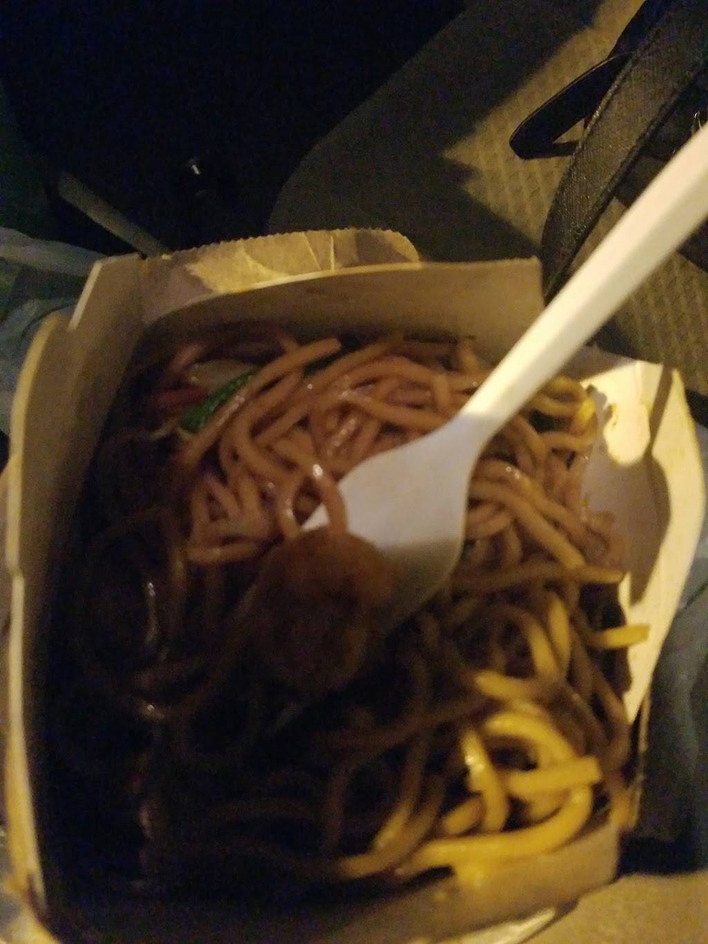 Good Hope Carry Out | meal takeaway | 1350 Good Hope Rd SE, Washington, DC 20020, USA | 2026787383 OR +1 202-678-7383