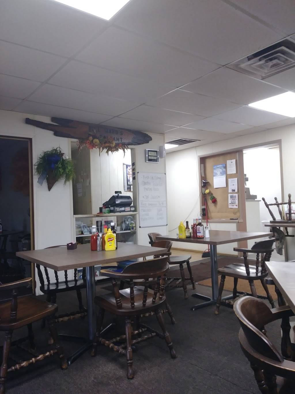 Wards Restaurant | restaurant | 12550 US-27, Eubank, KY 42567, USA | 6063792300 OR +1 606-379-2300