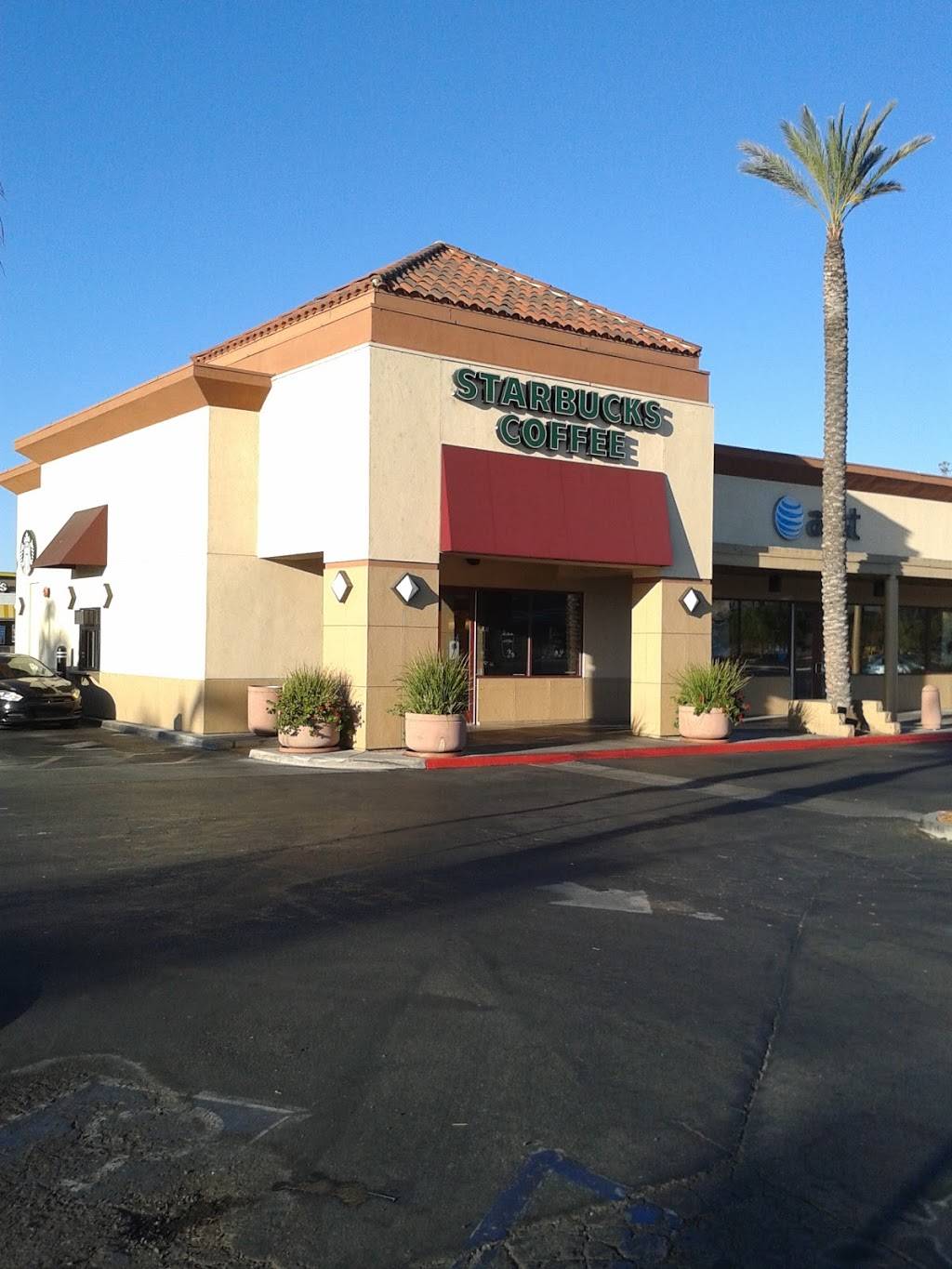 Starbucks | cafe | 2350 W Florida Ave #1A, Hemet, CA 92545, USA | 9517650443 OR +1 951-765-0443